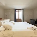 Urbandream Gothic Aartments & Apartman *