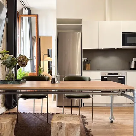 公寓 Urbandream Gothic Aartments & *